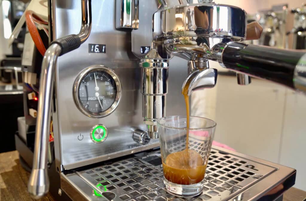 Espressozubereitung mit einer Zweikreiser-Espressomaschine